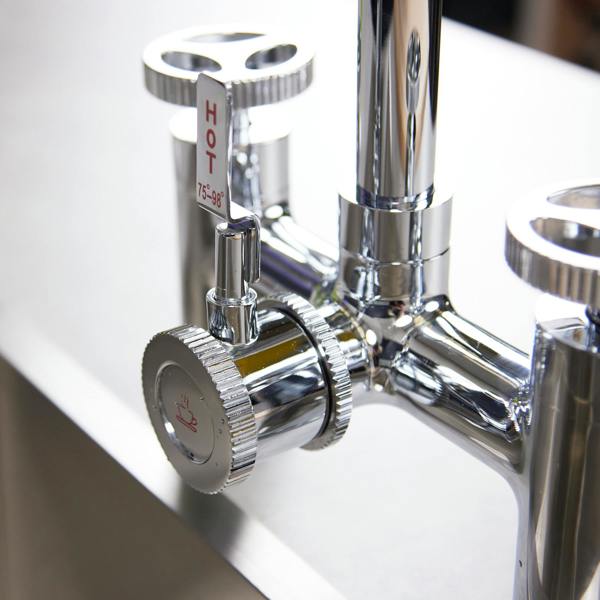 Flode kraft | Industrial Bridge Style 3 in 1 Instant Boiling Tap | Polished Chrome Finish