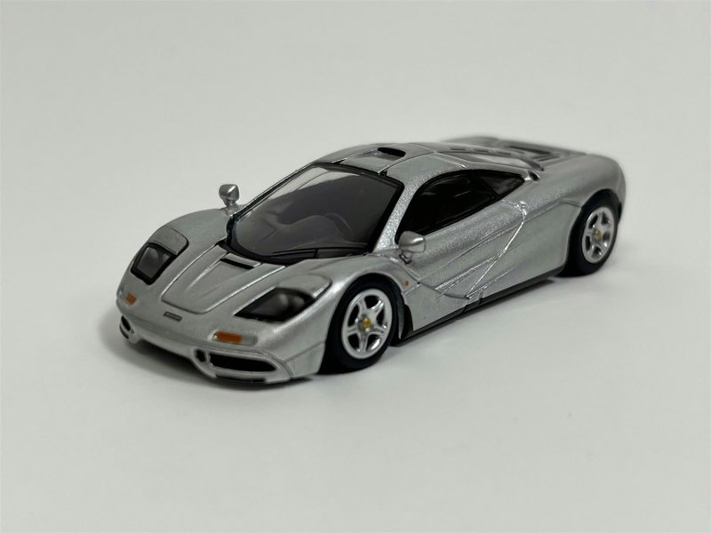 Mini GT McLaren F1 Magnesium Silver 1:64 Scale MGT00555L