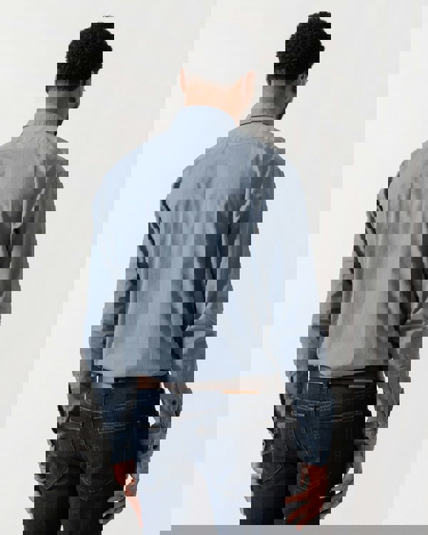 Model wearing HUGO Ermo Slim-Fit Shirt in Stretch-Cotton Canvas in Open Blue 496 - back