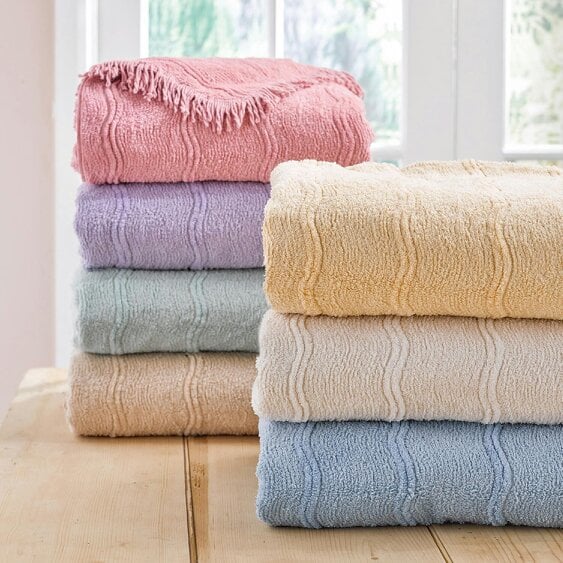 Scotts of Stow Candlewick Bedspread