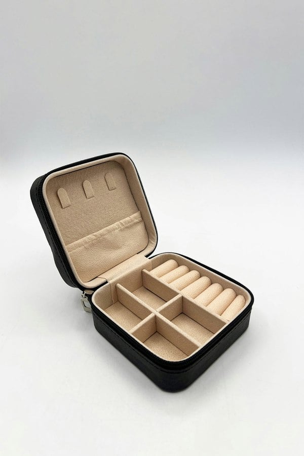 SVNX Travel Jewellery Box