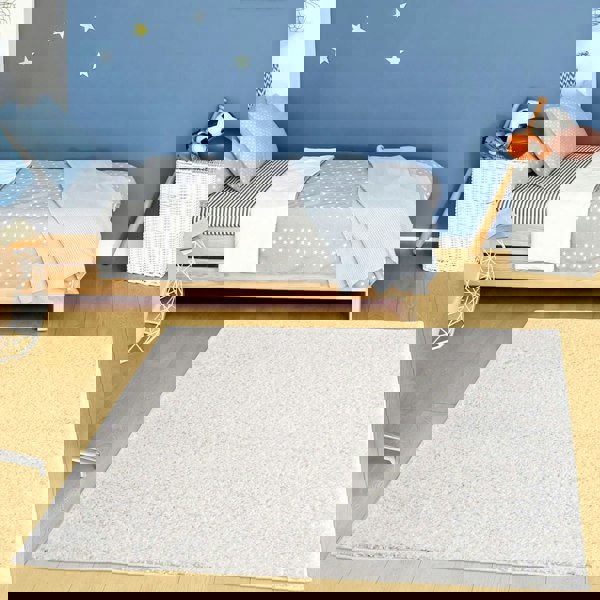 Shaggy Rug Plain White high quality, non-shedding