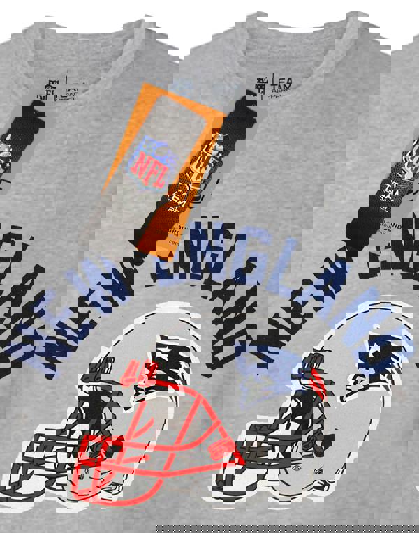 NFL Mens Grey New England Patriots Short Sleeved T-Shirt