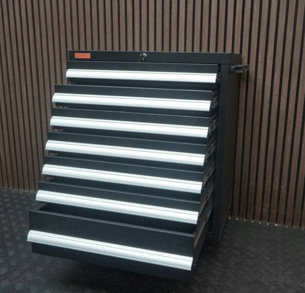 Rock Machinery Rock RT-013 26" Steel Tool chest with 7 drawers