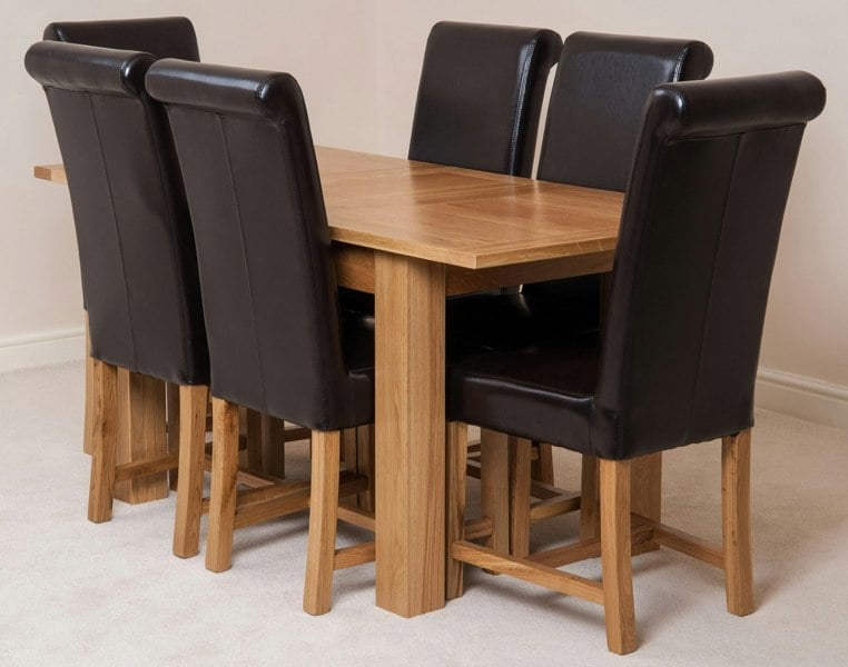 That's Furniture Hampton Small Oak Extending Dining Table with Washington Leather Chairs