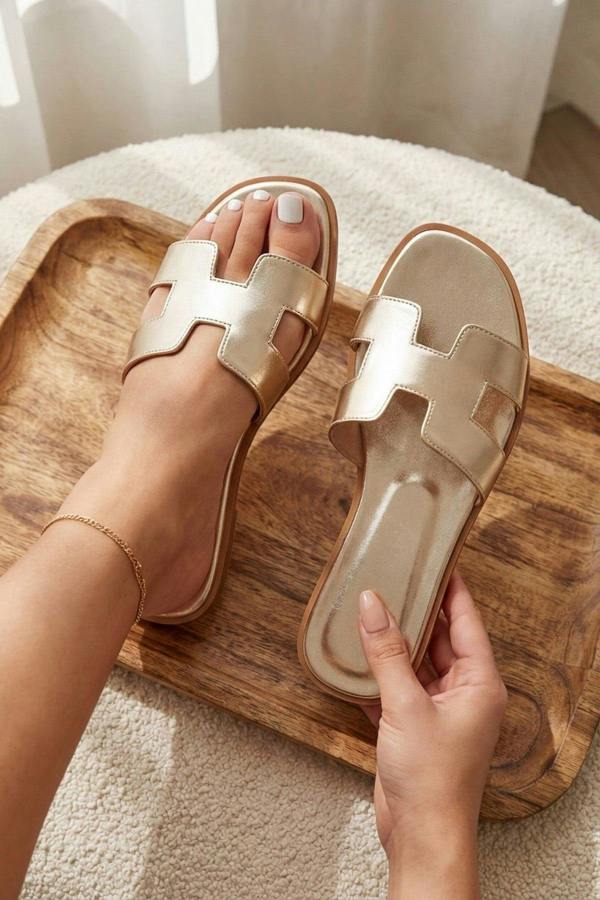 Aria Womens H-Strap Flat Slide Sandals - GOLD