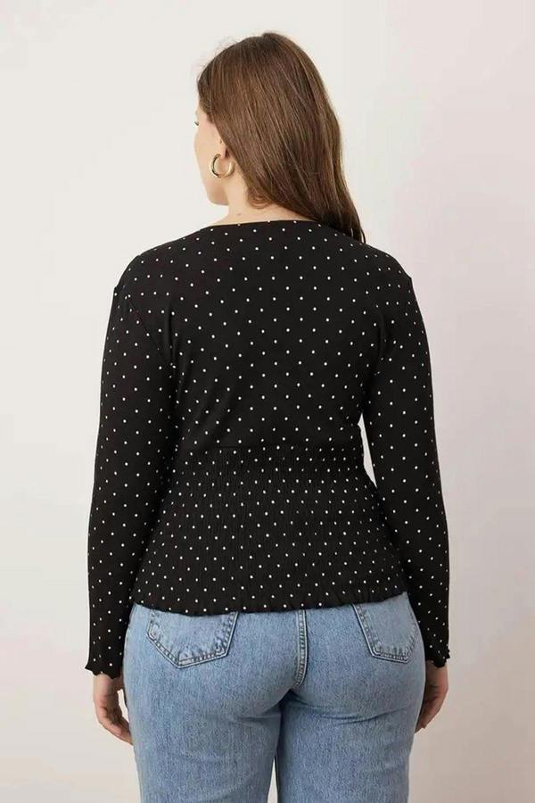 WOVCOR Polka Dot V-Neck Ribbed Knit Plus Size Blouse