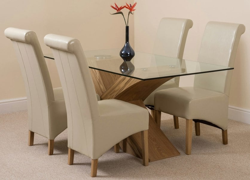 That's Furniture Valencia Oak Small Glass Dining Table & Montana Leather Chairs