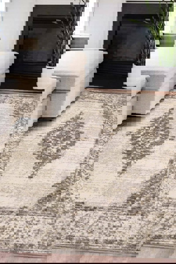 Cadiz Natural Traditional Rug – Soft Vintage