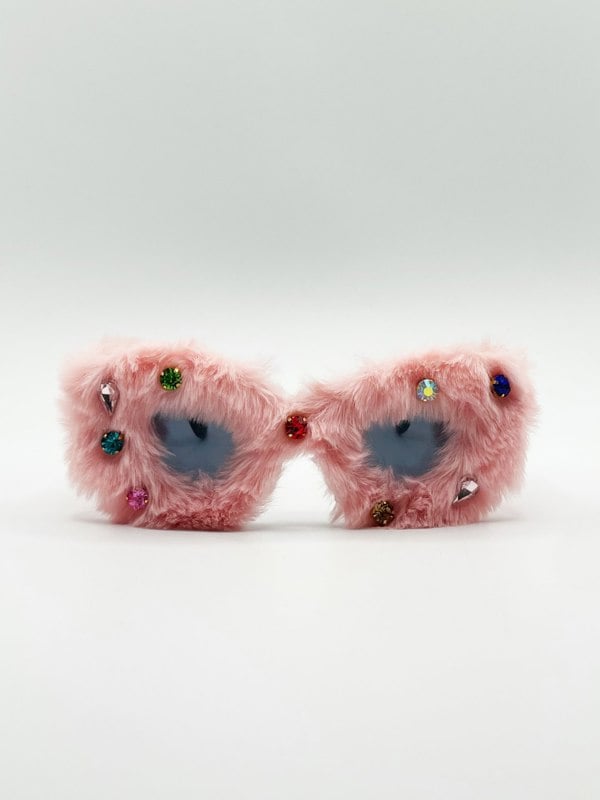 SVNX Faux fur Cateye Sunglasses with multicoloured Gems in Pink