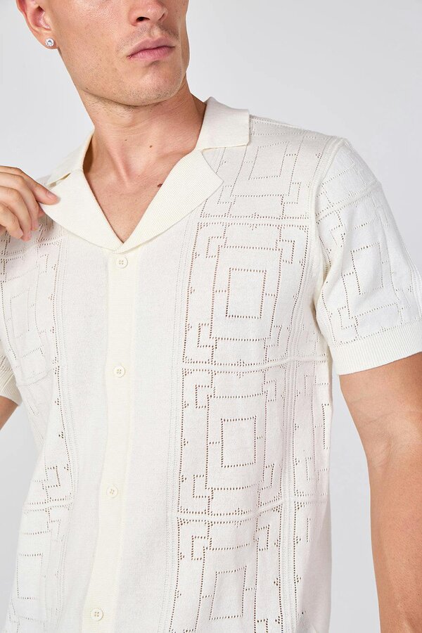 Men's Textured Knitted Button-Through Polo Shirt
