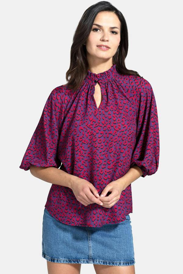 HotSquash Balloon-Sleeved Top with High Collar