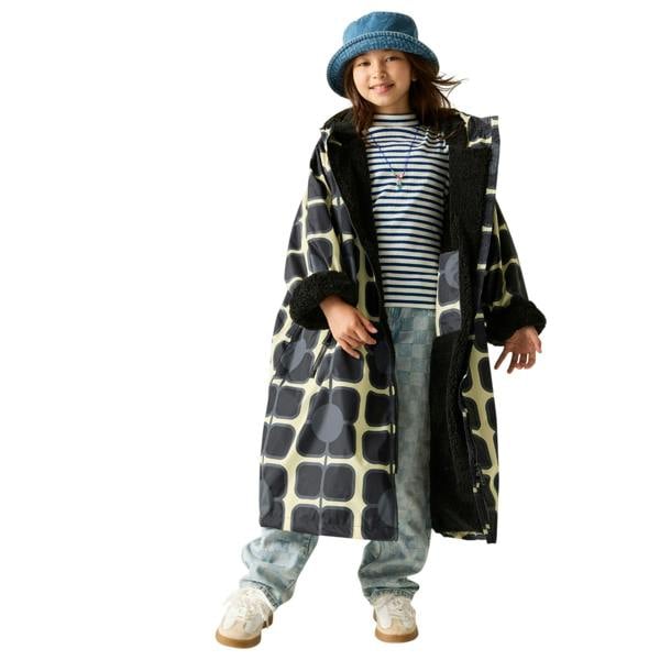 Regatta Girls Orla Kiely Poppy Changing Robe - Monochrome - 