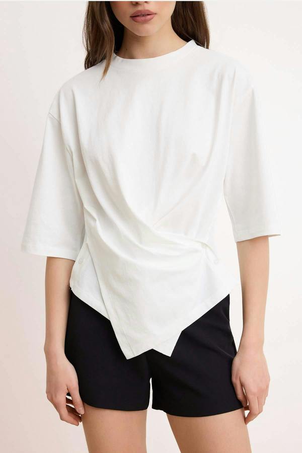 Regular Fit Dropped Shoulder Crew Neck Short Sleeve T-Shirt