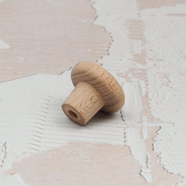 Handle & Home 30mm Beech Wood Button Knob