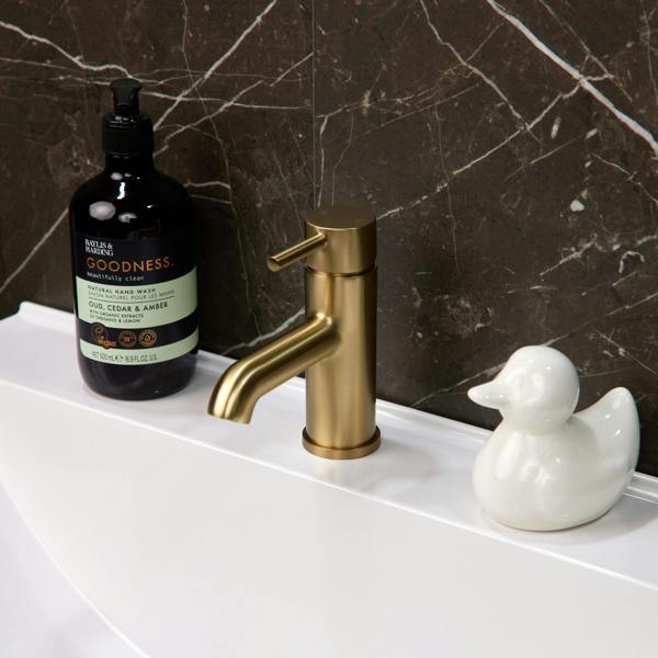 Flode Kumla | Mono Basin Mixer Tap | Brushed Brass