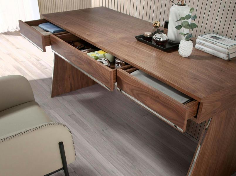 Angel Cerdá Walnut desk 3217