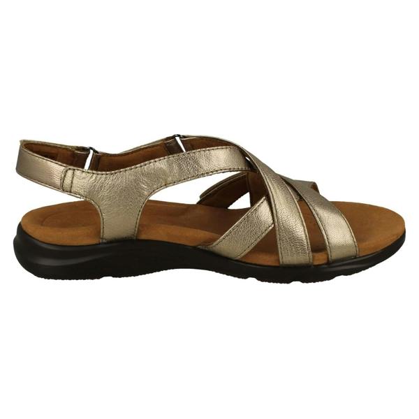 Clarks Ladies Clarks Strappy Cross Detailed Sandals Kitly Go
