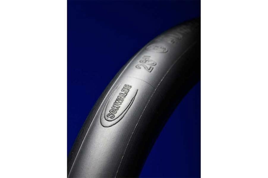 Schwalbe 29x1.75 - 2.4 / 27.5x2.0 / 700x38c Innertube Schrader Valve
