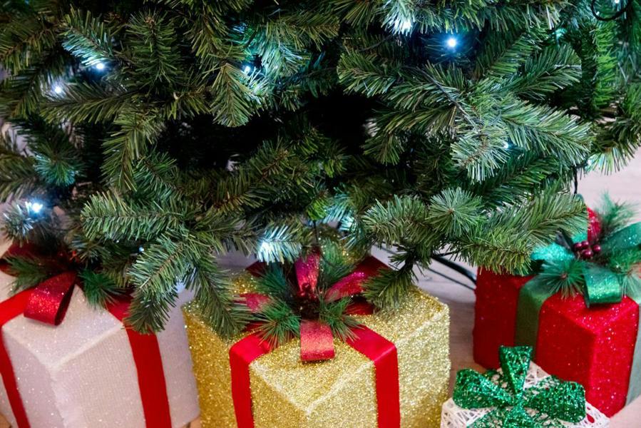 4ft to 12ft Green Alaskan Pine Pre-Lit Artificial Christmas Trees with Multicolour LEDs image 9