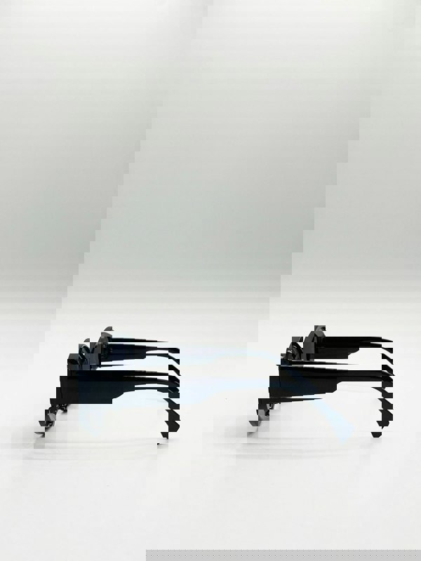 SVNX Angular Cat-Eye Sunglasses in Black