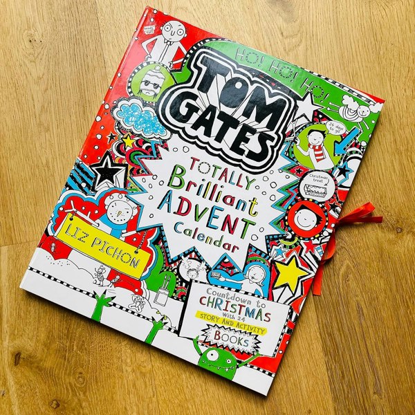 Scholastic Tom Gates Advent Calendar: 24 mini-books perfect for the Christmas countdown!