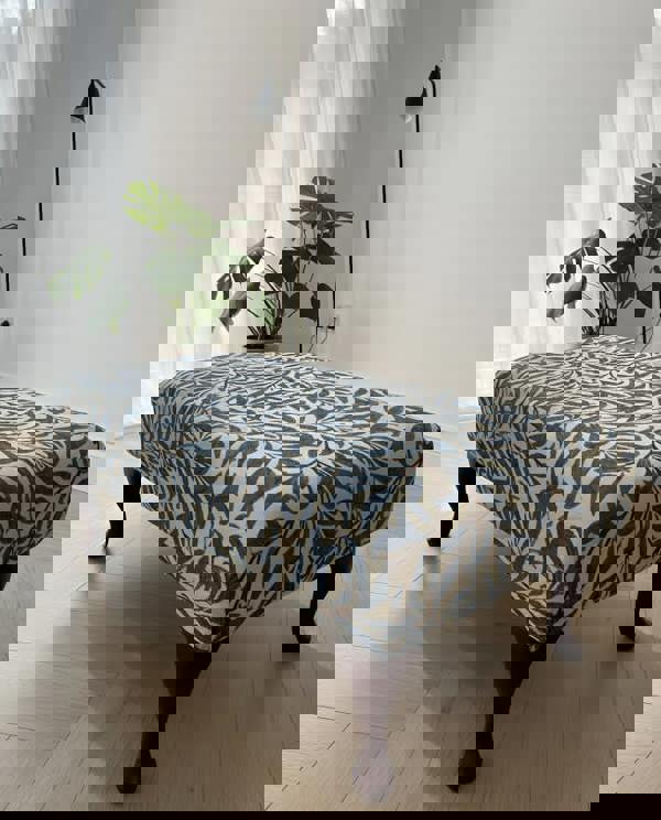 ISTOOLS Premium Will Blue Velvet Footstool Ottoman – Non-Storage Multifunctional Footrest & Coffee Table Pouffe