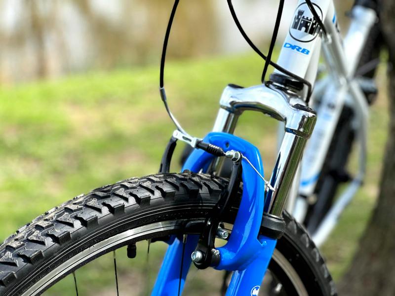 Dallingridge Pulsar Hardtail Mountain Bike, 26" Wheel - Ice White/Blue
