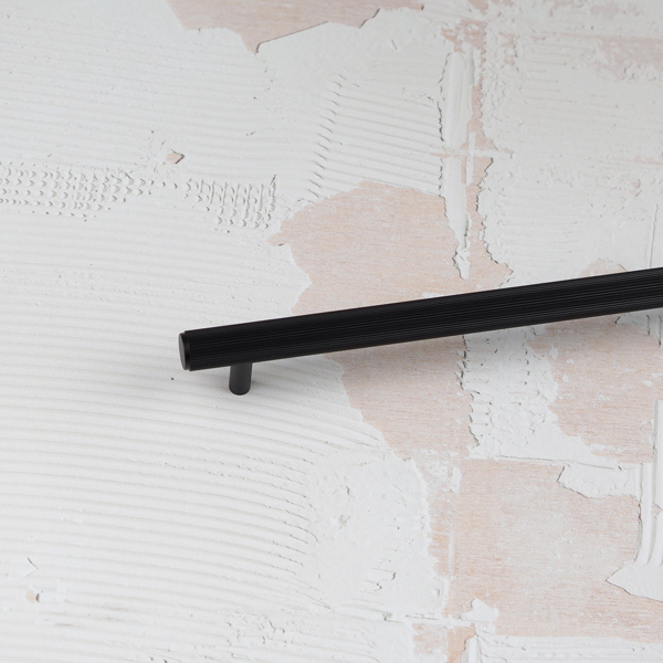 Handle & Home Matt Black Reeded Handles