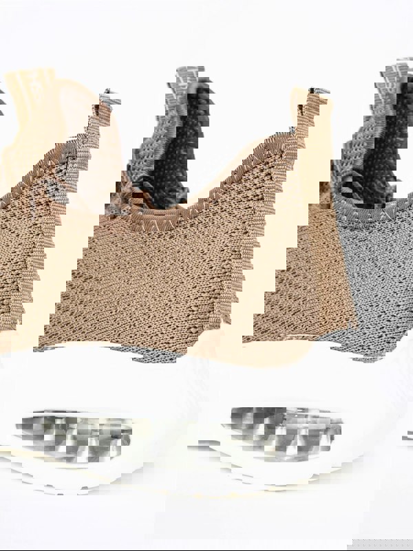 Crosshatch Trevel Trainers Stone