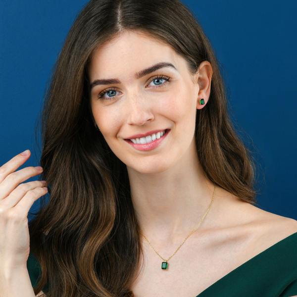 namana Gold Plated 925 Sterling Silver Green Rectangle Solitaire Pendant Necklace For Women
