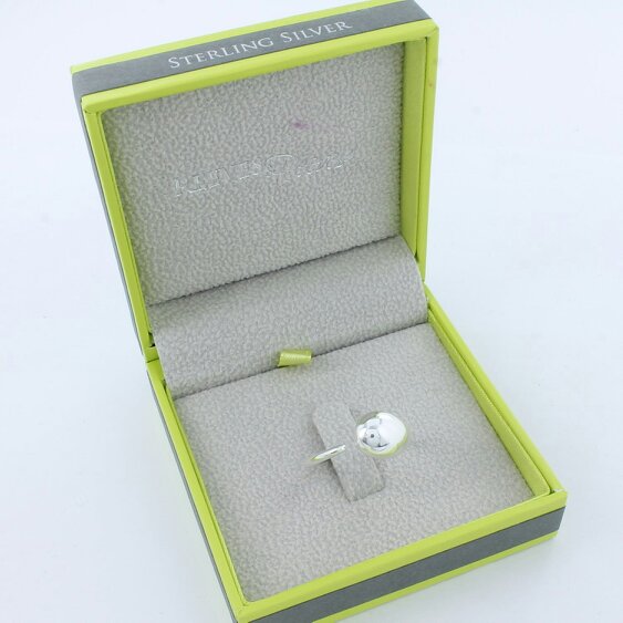 Reeves & Reeves Small Raindrop Ring