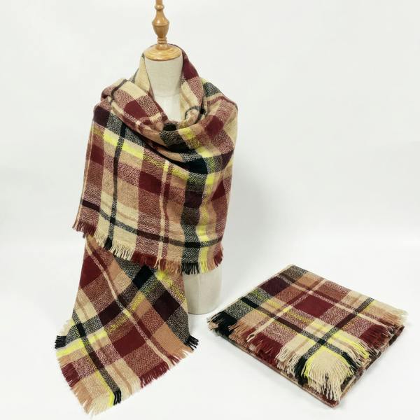 VIA MONTEN Women’s Vintage Plaid Scarf, Oversized Winter Scarf Wrap with Fringe, Soft Large Shawl for Cold Weather Styling