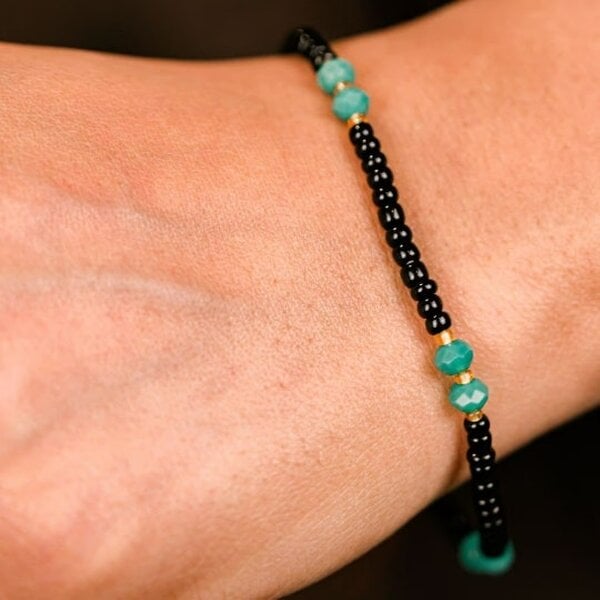 The Colourful Aura Black Green Bead Daily Elegant Indian Mangalsutra Adult & Kids Nazaria Bracelet