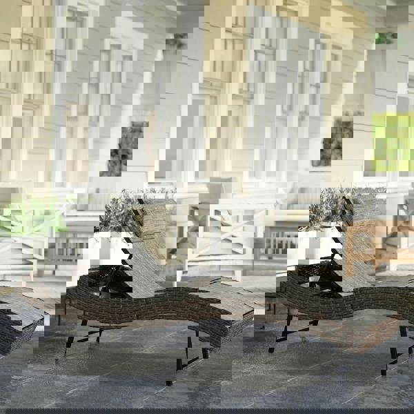 Single Rattan Lounger (Non-Simple)