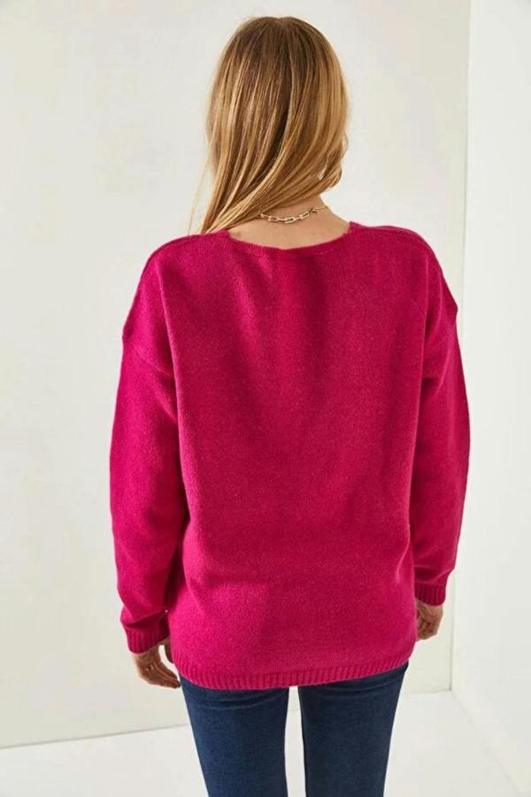 Hoxton Gal V-Neck Soft-Texture Knit Sweater