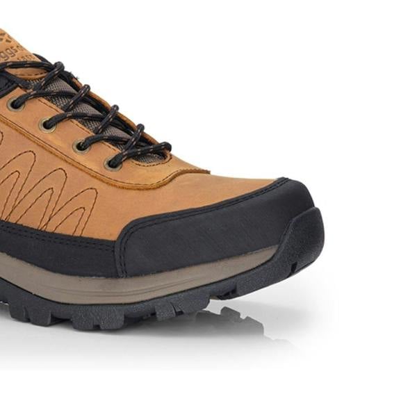 Hoggs of Fife Corrie Adventure shoe with toe protector for extra durability when tackling tough errain