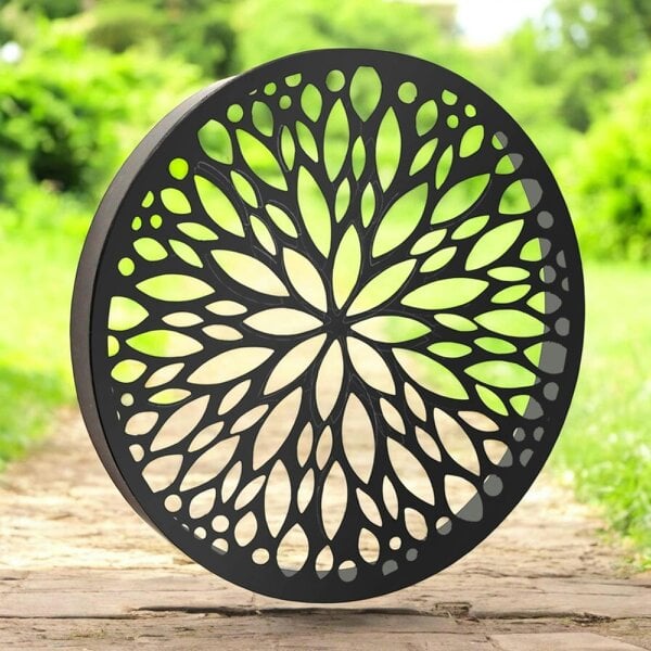 EDH Door Hardware Metal Abstract Flower Solar Wall Panel – 40 x 40 x 5 CM | Solar-Powered Outdoor Wall Art | Metal Garden Panel