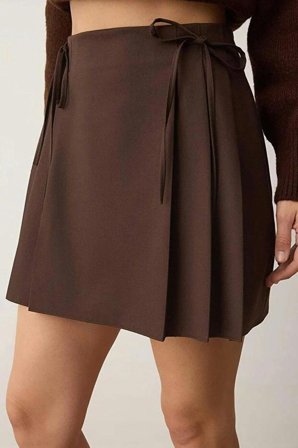 WOVCOR Mini Woven Skirt with Pleat and Ribbon Detail