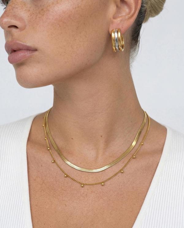 Elk & Bloom Chunky Two-Tone Gold Ringed Hoops