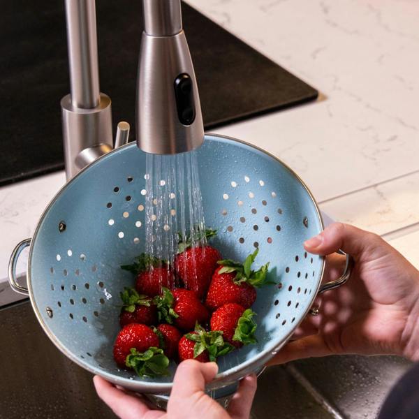 Flode Runda | Kitchen Sink Mixer with Pull out Spray | Brushed Steel | Oval Head
