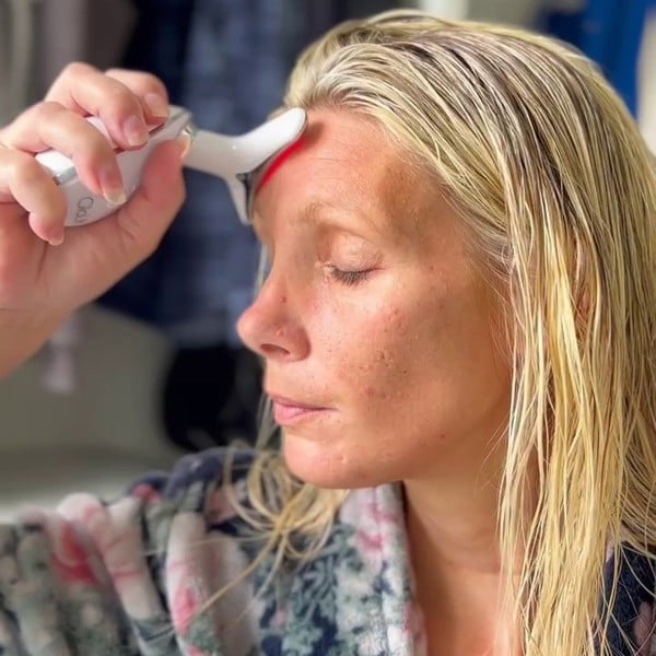 Beautaholics GloLift 7-LED Face and Neck Rejuvenator