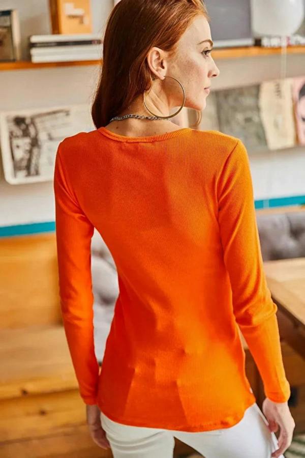 Hoxton Gal Button Placket Ribbed Blouse