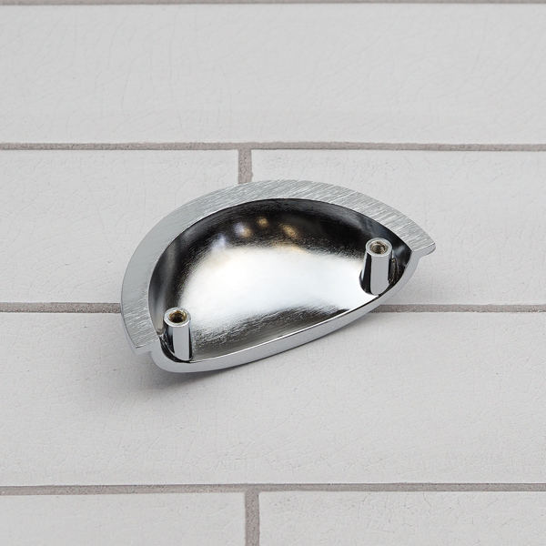 Handle & Home Polished Chrome Knobs and Coordinating Handle
