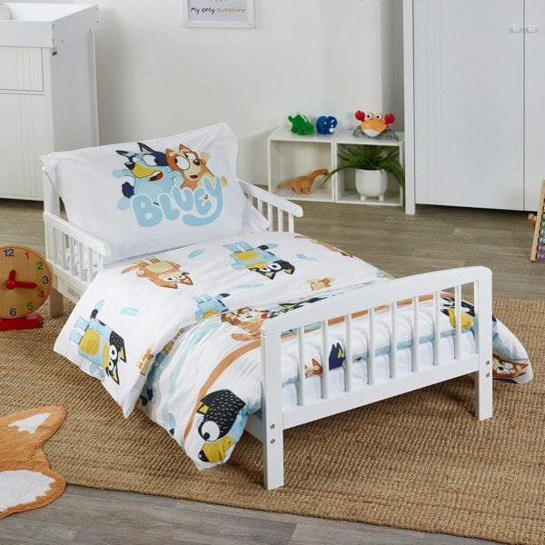 Kinder Valley Bluey 7 Piece Toddler Bed Bundle