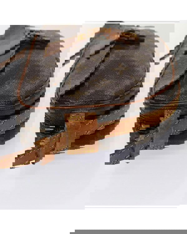 193981351.jpg