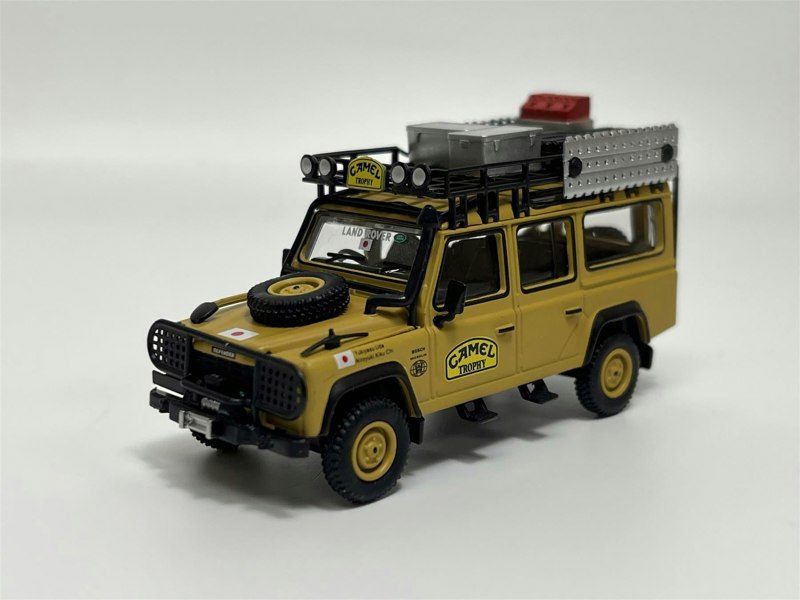 Mini GT Land Rover Defender 110 1989 Camel Trophy Amazon Team Japan 1:64 Mini GT MGT00751R