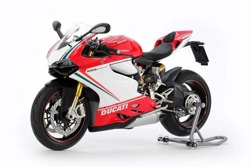 Tamiya Ducati 1199 Panigale S Tricolore (1:12 Scale)