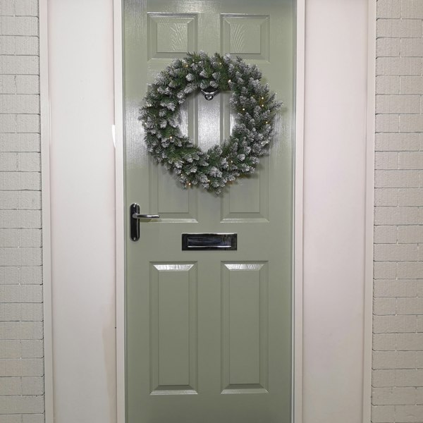 Samuel Alexander 60cm Snow Tipped Christmas Wreath with 50 Warm White LEDs and 160 Bullet Tips