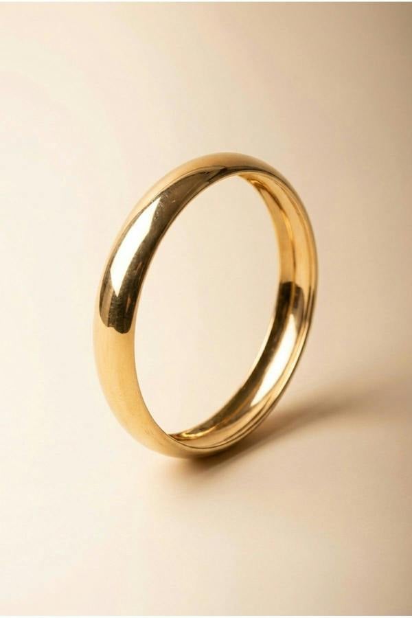 Constance Chunky Polished Bangle - Gold